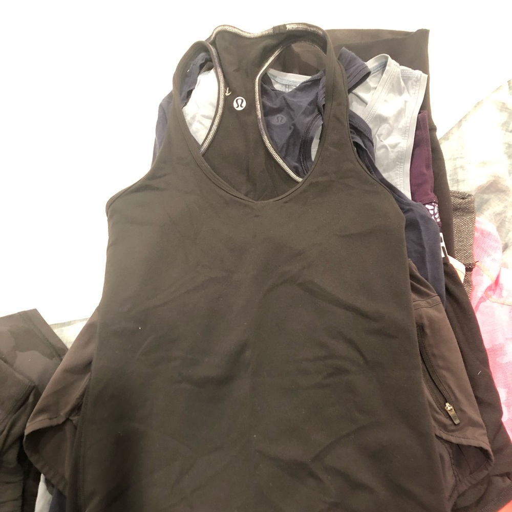 Lululemon tank